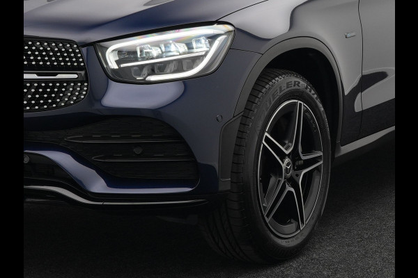 Mercedes-Benz GLC 300e 4MATIC AMG Plug In Hybrid 320pk PHEV | Apple Carplay |  Alcantara Sportstoelen | Sfeerverlichting | Virtual Cockpit | 19"L.M | Night Pakket |