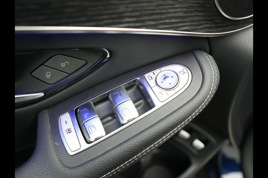 Mercedes-Benz GLC 300e 4MATIC AMG Plug In Hybrid 320pk PHEV | Apple Carplay |  Alcantara Sportstoelen | Sfeerverlichting | Virtual Cockpit | 19"L.M | Night Pakket |