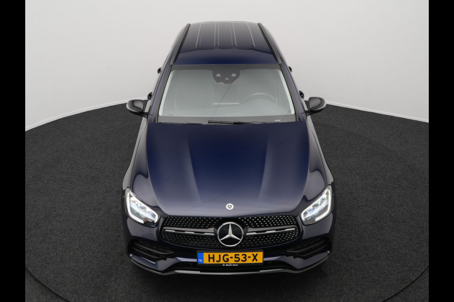 Mercedes-Benz GLC 300e 4MATIC AMG Plug In Hybrid 320pk PHEV | Apple Carplay |  Alcantara Sportstoelen | Sfeerverlichting | Virtual Cockpit | 19"L.M | Night Pakket |