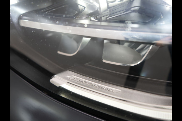 Mercedes-Benz GLC 300e 4MATIC AMG Plug In Hybrid 320pk PHEV | Apple Carplay |  Alcantara Sportstoelen | Sfeerverlichting | Virtual Cockpit | 19"L.M | Night Pakket |