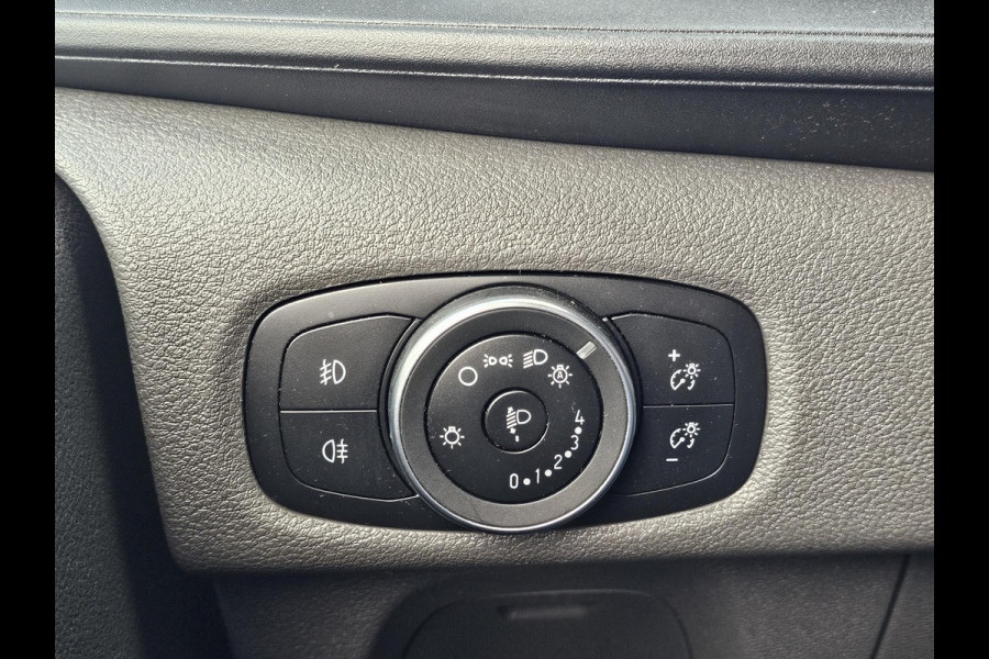 Ford Transit Custom 300 2.0 TDCI L2H1 Limited DC Automaat | Dubbele Cabine | 5-persoons | Adaptive cruise control | Camera | Navigatie