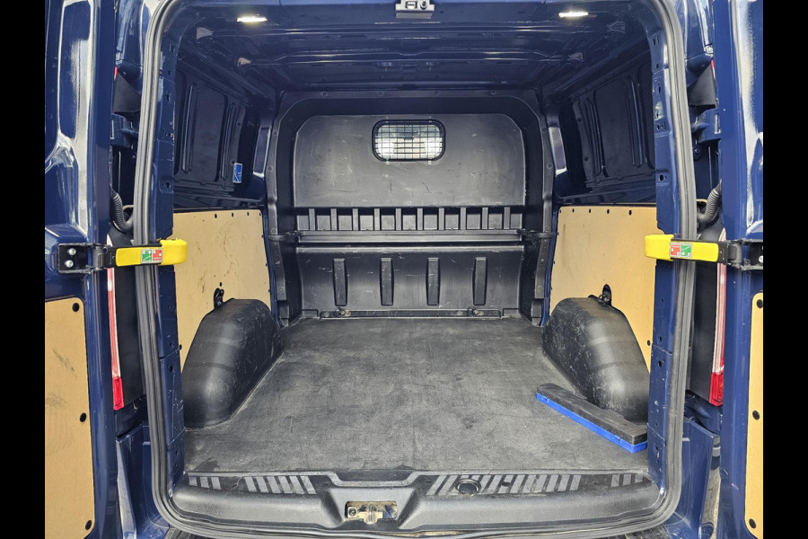 Ford Transit Custom 300 2.0 TDCI L2H1 Limited DC Automaat | Dubbele Cabine | 5-persoons | Adaptive cruise control | Camera | Navigatie