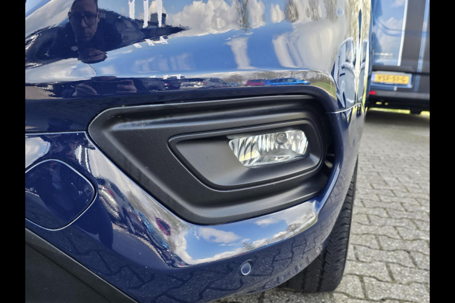 Ford Transit Custom 300 2.0 TDCI L2H1 Limited DC Automaat | Dubbele Cabine | 5-persoons | Adaptive cruise control | Camera | Navigatie