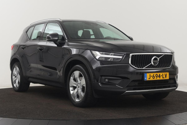 Volvo XC40 1.5 T3 Business Pro | Stoel & stuurverwarming | Trekhaak | Adaptive cruise | Camera | Carplay | Keyless | Full LED