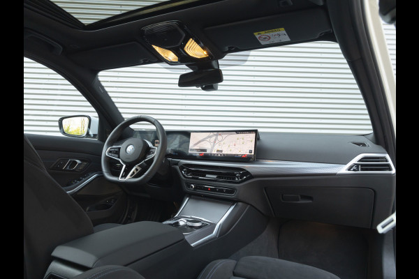 BMW 3 Serie Touring 330e xDrive M-Sport - LCI 2 - Grote Range - Pano - Trekhaak - Harman Kardon