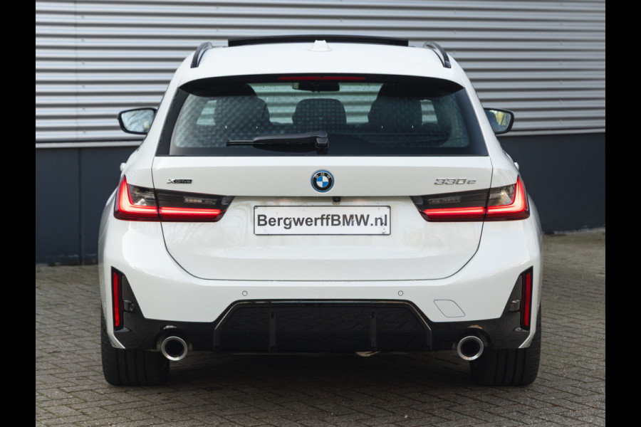 BMW 3 Serie Touring 330e xDrive M-Sport - LCI 2 - Grote Range - Pano - Trekhaak - Harman Kardon