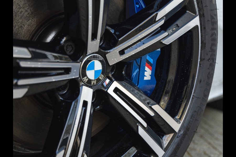 BMW 3 Serie Touring 330e xDrive M-Sport - LCI 2 - Grote Range - Pano - Trekhaak - Harman Kardon