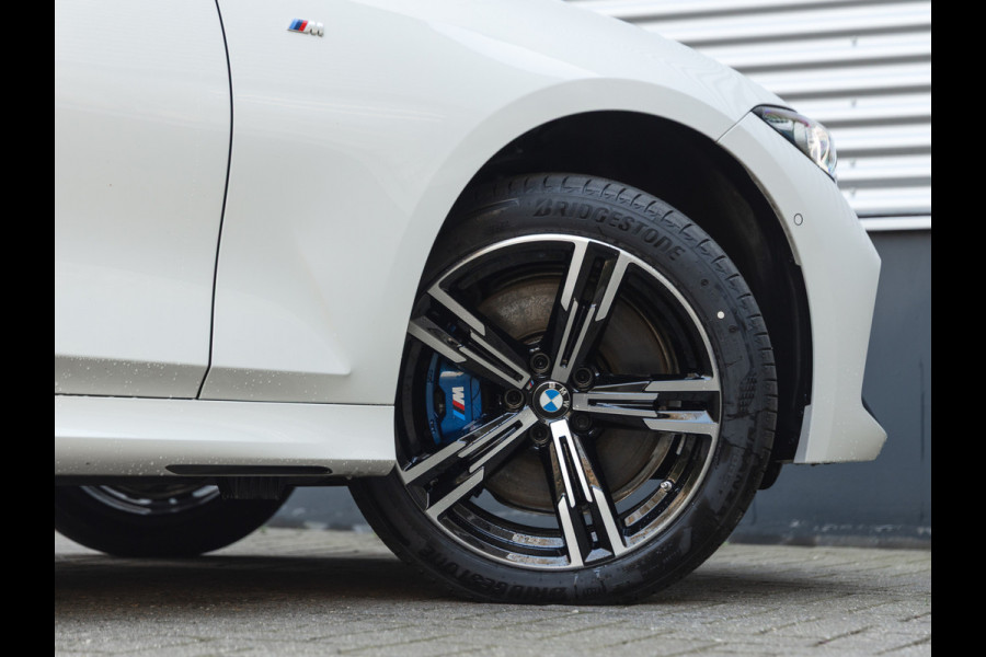 BMW 3 Serie Touring 330e xDrive M-Sport - LCI 2 - Grote Range - Pano - Trekhaak - Harman Kardon