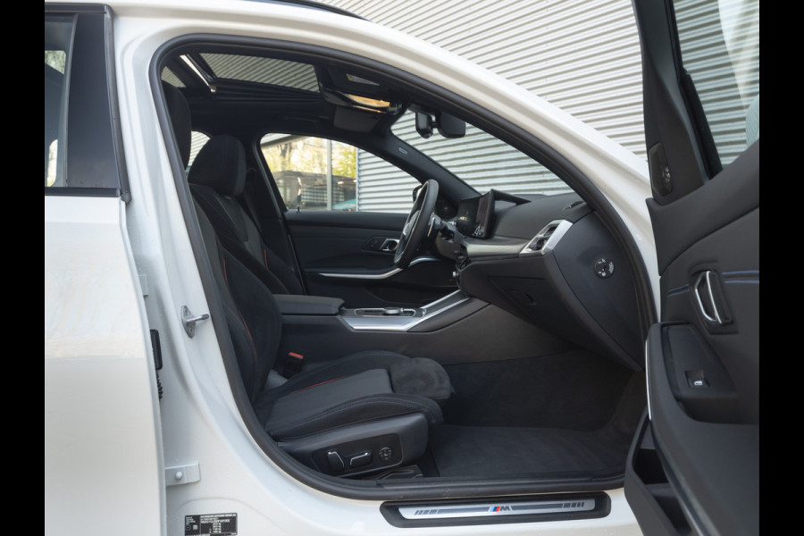 BMW 3 Serie Touring 330e xDrive M-Sport - LCI 2 - Grote Range - Pano - Trekhaak - Harman Kardon