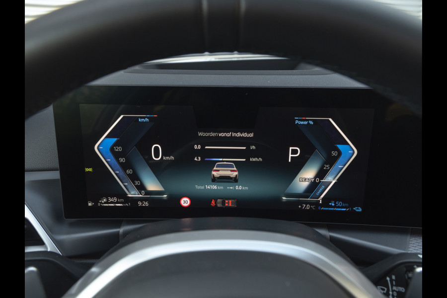 BMW 3 Serie Touring 330e xDrive M-Sport - LCI 2 - Grote Range - Pano - Trekhaak - Harman Kardon
