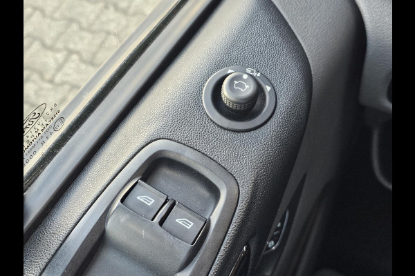 Ford Transit Custom 320 2.0 TDCI L1H1 Sport DC 185pk Automaat | DC | Dubbele Cabine | Adaptive cruise control | Dubbele schuifdeur | Trekhaak | Camera | Navigatie | Stoel-Stoel | Stoelverwarming