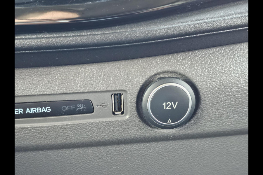 Ford Transit Custom 320 2.0 TDCI L1H1 Sport DC 185pk Automaat | DC | Dubbele Cabine | Adaptive cruise control | Dubbele schuifdeur | Trekhaak | Camera | Navigatie | Stoel-Stoel | Stoelverwarming