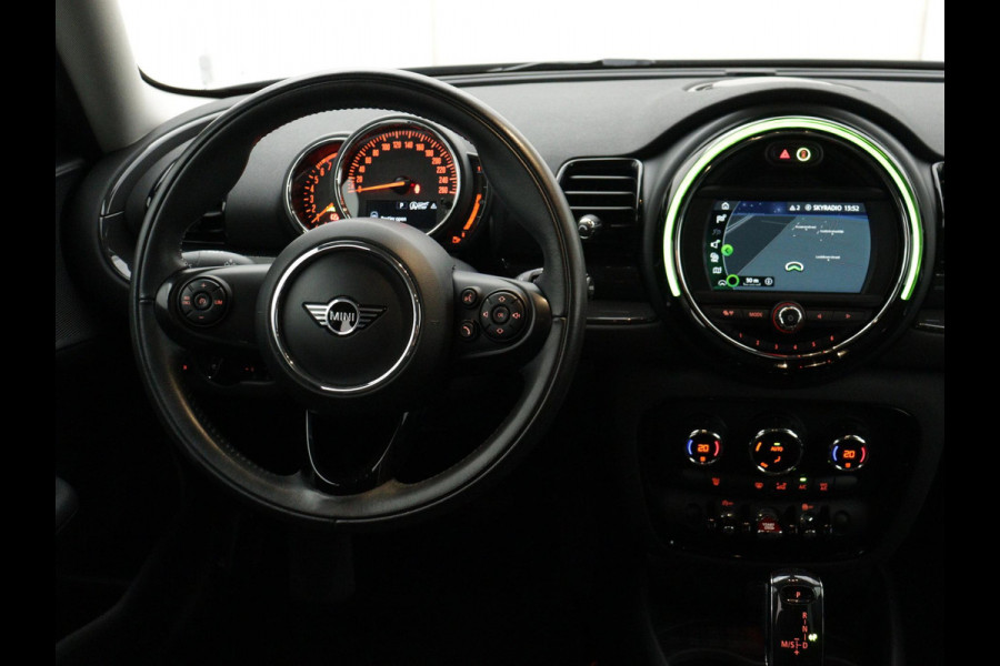 MINI Clubman 1.5 One Business Edition NAVI 17”LMV BLACK