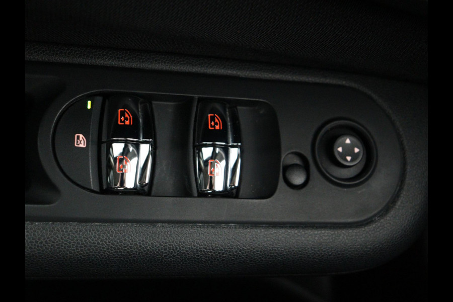 MINI Clubman 1.5 One Business Edition NAVI 17”LMV BLACK
