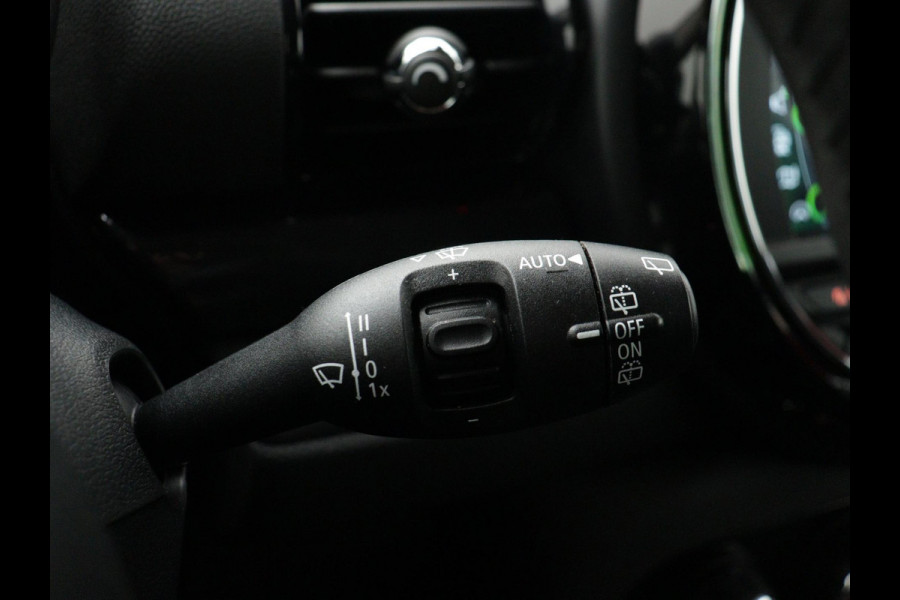 MINI Clubman 1.5 One Business Edition NAVI 17”LMV BLACK