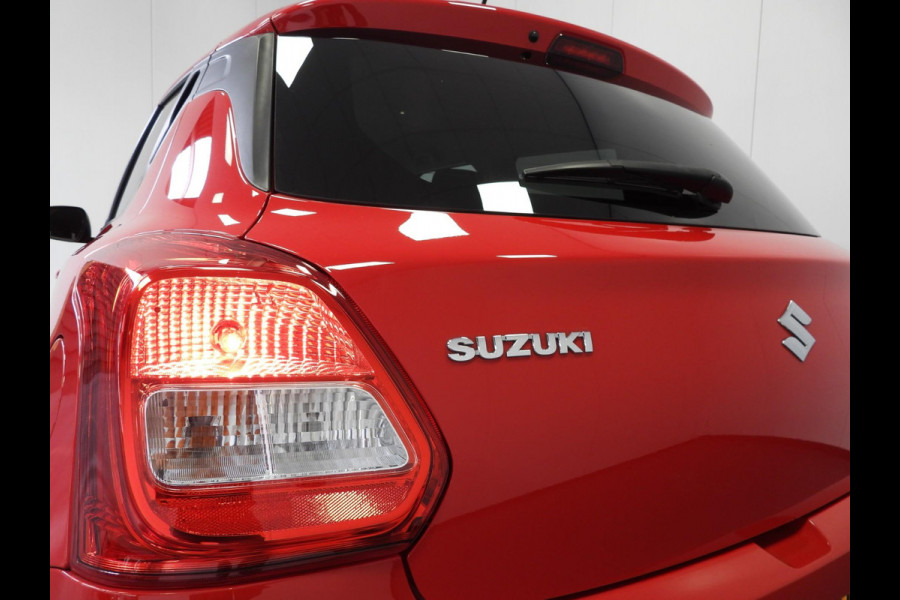 Suzuki Swift 1.2i Select NAVI/CAMERA/AIRCO/16"LMV!