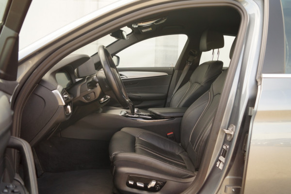 BMW 5 Serie 520i 184pk Automaat Business Edition Plus -LEER-NAVI-