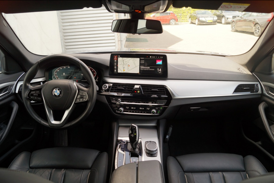 BMW 5 Serie 520i 184pk Automaat Business Edition Plus -LEER-NAVI-