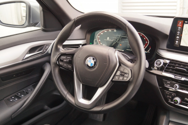 BMW 5 Serie 520i 184pk Automaat Business Edition Plus -LEER-NAVI-
