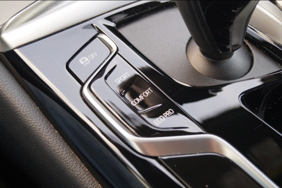 BMW 5 Serie 520i 184pk Automaat Business Edition Plus -LEER-NAVI-