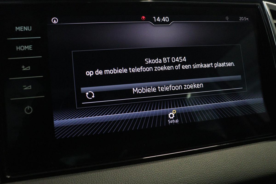Škoda Karoq 1.0 TSI Ambition | Carplay | Navigatie | Climate control | Parkeerhulp | Cruise control | DAB | Bluetooth