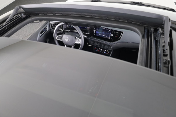 Volkswagen Taigo 1.0 TSI R-Line Edition 116 PK | Automaat (DSG) | Panoramadak | Black style pakket | Camera | Keyless entry | Led matrix