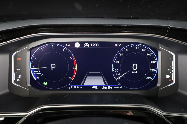 Volkswagen Taigo 1.0 TSI R-Line Edition 116 PK | Automaat (DSG) | Panoramadak | Black style pakket | Camera | Keyless entry | Led matrix
