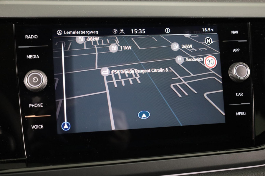 Volkswagen Taigo 1.0 TSI R-Line Edition 116 PK | Automaat (DSG) | Panoramadak | Black style pakket | Camera | Keyless entry | Led matrix