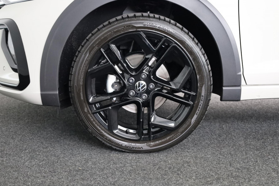 Volkswagen Taigo 1.0 TSI R-Line Edition 116 PK | Automaat (DSG) | Panoramadak | Black style pakket | Camera | Keyless entry | Led matrix