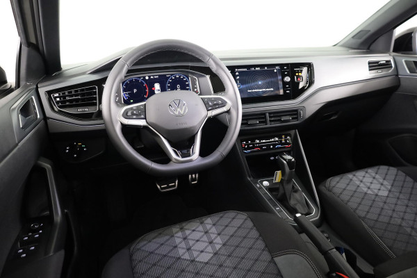 Volkswagen Taigo 1.0 TSI R-Line Edition 116 PK | Automaat (DSG) | Panoramadak | Black style pakket | Camera | Keyless entry | Led matrix