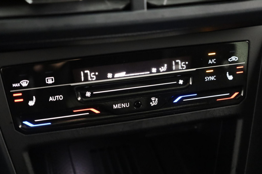 Volkswagen Taigo 1.0 TSI R-Line Edition 116 PK | Automaat (DSG) | Panoramadak | Black style pakket | Camera | Keyless entry | Led matrix