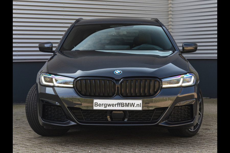 BMW 5 Serie Touring 530e M-Sport - Harman Kardon - Driving Ass Prof - 2x TV - Trekhaak - Head-Up