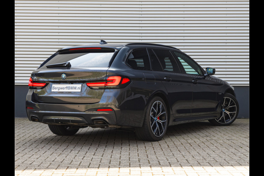 BMW 5 Serie Touring 530e M-Sport - Harman Kardon - Driving Ass Prof - 2x TV - Trekhaak - Head-Up