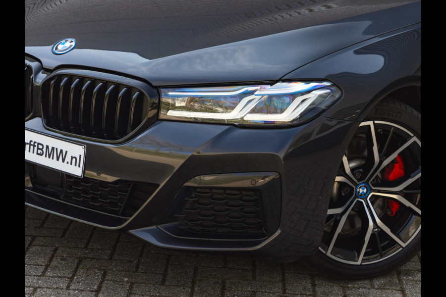 BMW 5 Serie Touring 530e M-Sport - Harman Kardon - Driving Ass Prof - 2x TV - Trekhaak - Head-Up