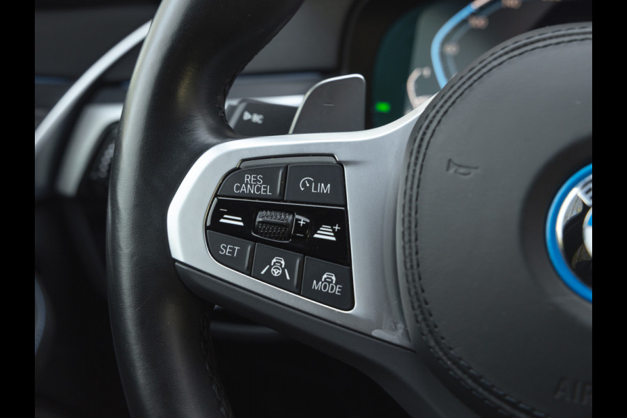 BMW 5 Serie Touring 530e M-Sport - Harman Kardon - Driving Ass Prof - 2x TV - Trekhaak - Head-Up