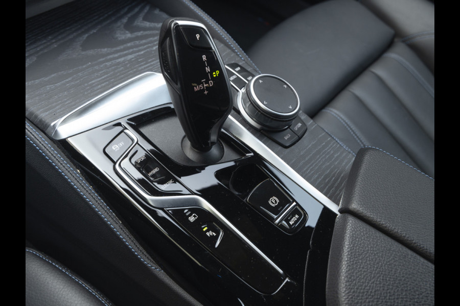 BMW 5 Serie Touring 530e M-Sport - Harman Kardon - Driving Ass Prof - 2x TV - Trekhaak - Head-Up