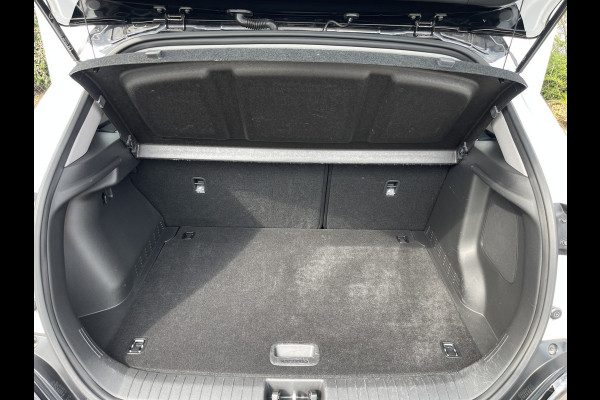 Hyundai Kona 1.6 GDI HEV Fashion | CarPlay | Camera | LED | Keyless | DAB+ | 18 inch