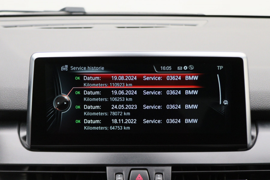 BMW 2 Serie Active Tourer 218i Corporate Lease High Executive Leer, Head-Up, Cruise, Climate, Navigatie, Bluetooth, LED, PDC, 17''