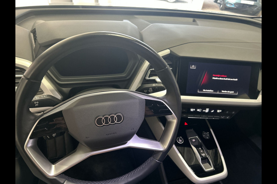 Audi Q4 Sportback e-tron 40 Advanced edition 77 kWh | Navigatie | Sportstoelen | Verwarmde voorstoelen | Parkeersensor achter | Soh (batterijcheck) 100 %