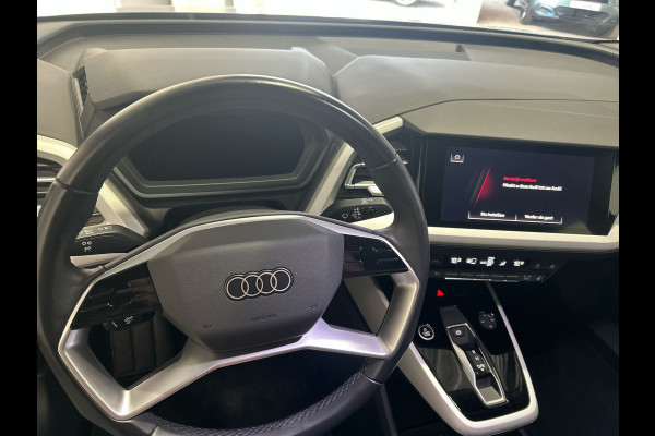 Audi Q4 Sportback e-tron 40 Advanced edition 77 kWh | Navigatie | Sportstoelen | Verwarmde voorstoelen | Parkeersensor achter | Soh (batterijcheck) 100 %