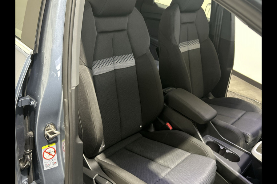 Audi Q4 Sportback e-tron 40 Advanced edition 77 kWh | Navigatie | Sportstoelen | Verwarmde voorstoelen | Parkeersensor achter | Soh (batterijcheck) 100 %