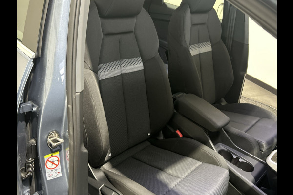 Audi Q4 Sportback e-tron 40 Advanced edition 77 kWh | Navigatie | Sportstoelen | Verwarmde voorstoelen | Parkeersensor achter | Soh (batterijcheck) 100 %