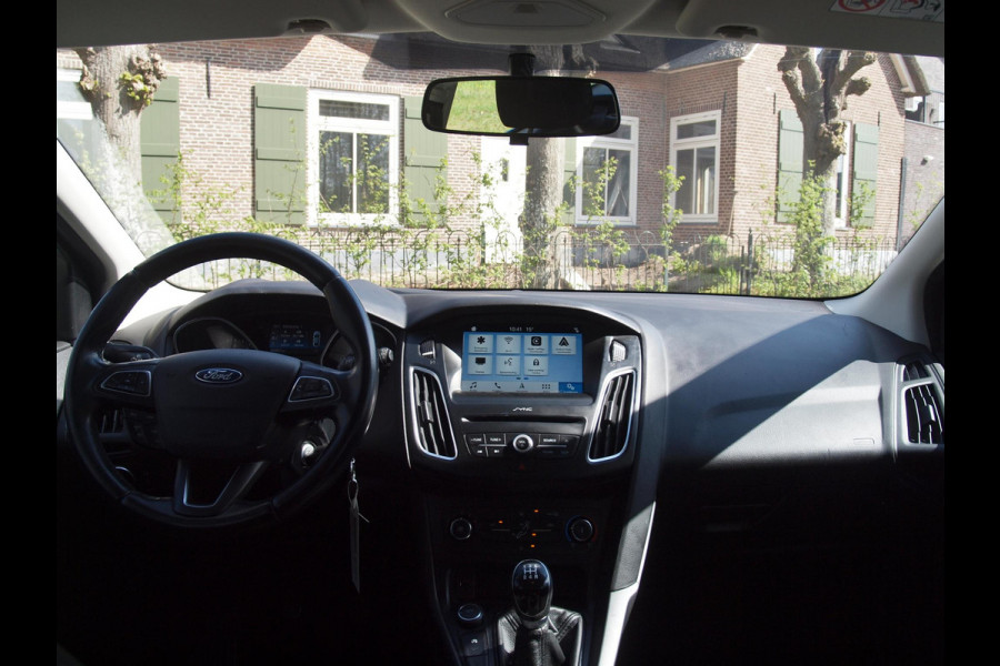 Ford FOCUS Wagon 1.0 Lease Edition | Nieuwe koppeling | Apple Carplay | Cruise Control | Parkeersensoren |