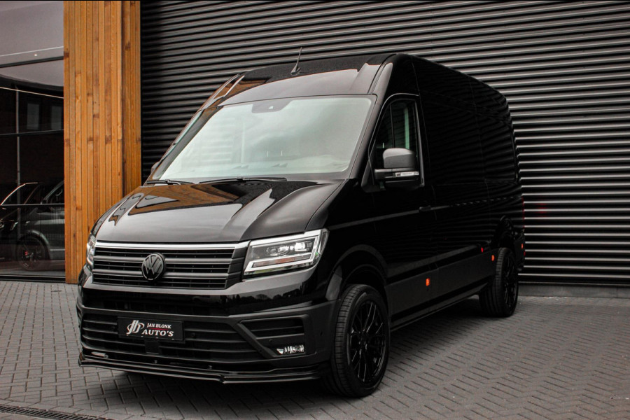 Volkswagen Crafter 35 2.0 TDI L3H3 Highline LED / XENON / APPLE CARPLAY / NAVIGATIE / DSG / FULL BLACK / 140PK / AUTOMAAT / 3-ZITS