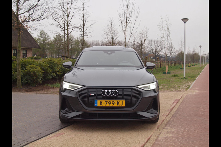 Audi e-tron Sportback 55 quattro S edition 95 kWh | Panoramadak | Camera | Apple Carplay | Cruise Control |