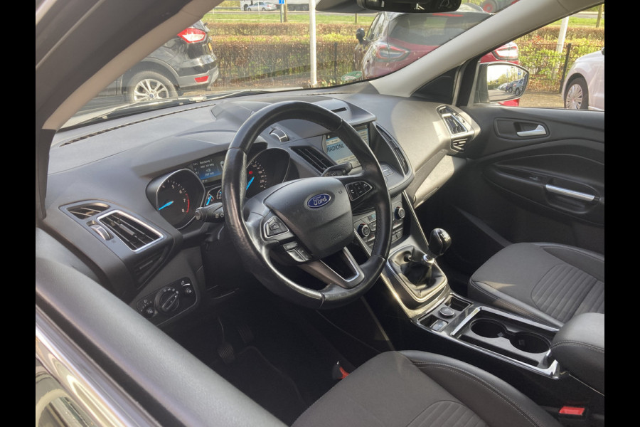 Ford Kuga 1.5 EcoBoost Titanium 150pk/110kW 6-bak | Trekhaak | Camera | Elek. klep | Dodehoek | Rijstrook | Winter Pack | etc. etc.