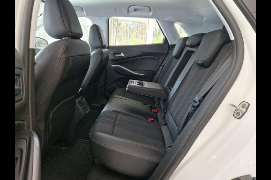 Opel Grandland 1.2 Turbo GS Line | AUTOMAAT | Black Pack | 2 x AGR stoel | LED | Camera | Park Pilot | Stoel & stuurverwarming |