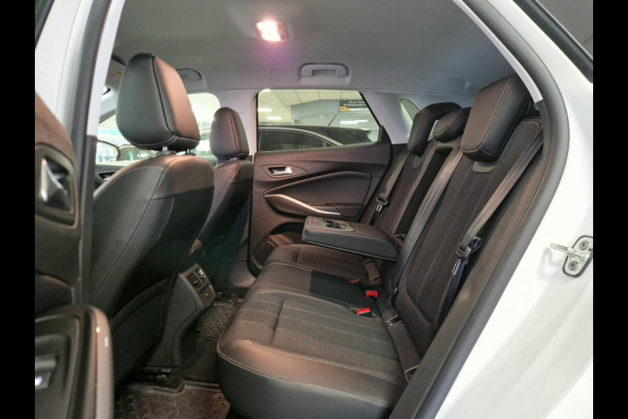 Opel Grandland 1.2 Turbo GS Line | AUTOMAAT | Black Pack | 2 x AGR stoel | LED | Camera | Park Pilot | Stoel & stuurverwarming |