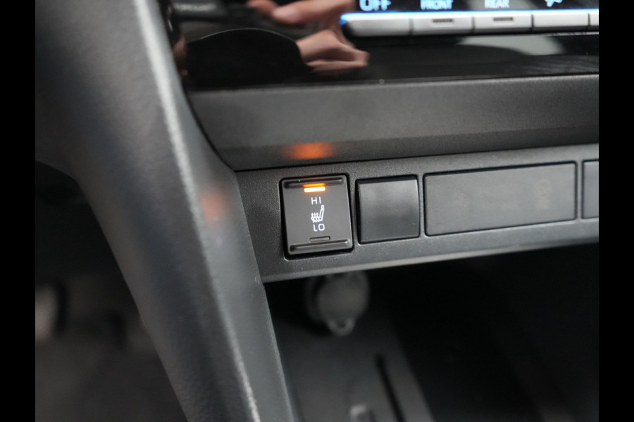 Toyota Yaris Cross 1.5 Hybrid Dynamic Dealer O.H. | Navigatie | Camera | Apple Carplay | Adaptive Cruise | Parkeersensoren | Stoelverwarming | DAB |