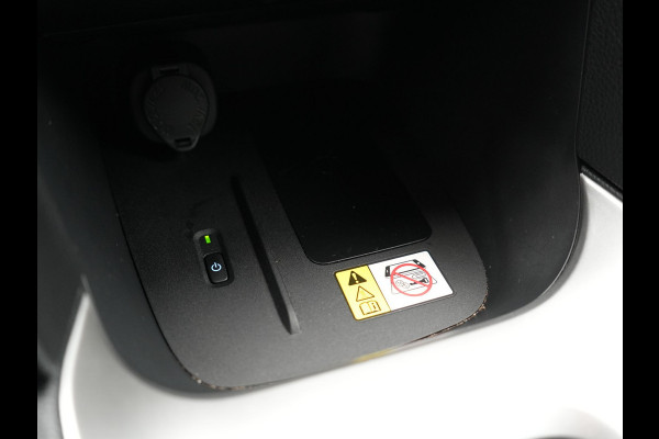 Toyota Yaris Cross 1.5 Hybrid Dynamic Dealer O.H. | Navigatie | Camera | Apple Carplay | Adaptive Cruise | Parkeersensoren | Stoelverwarming | DAB |